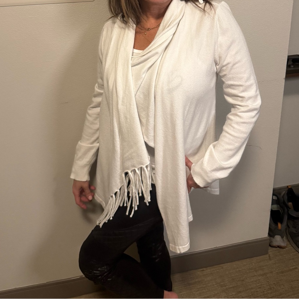 Chic White Fringe Cardigan